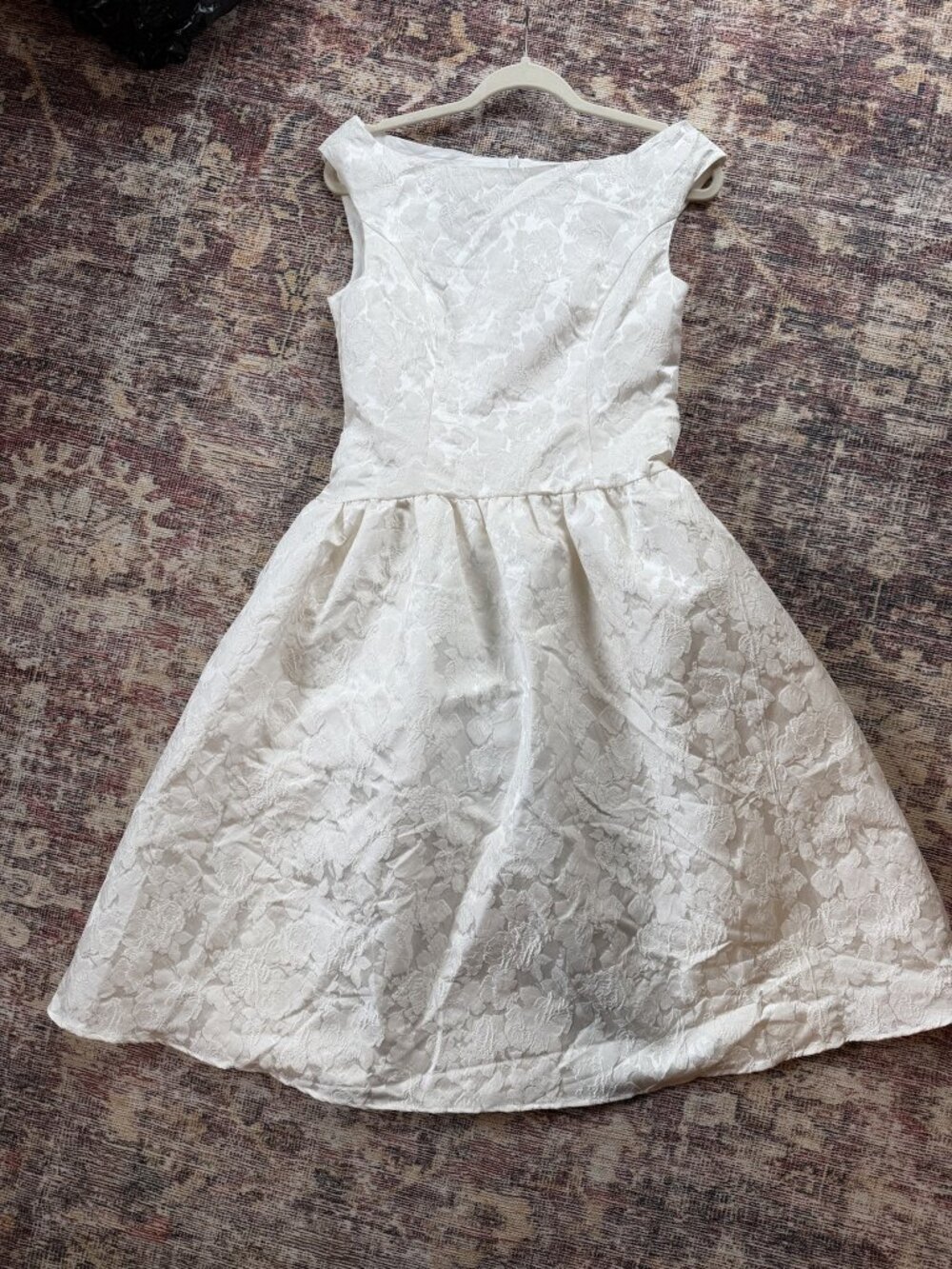 NWT Cider White Floral Jacquard Sleeveless Fit and Flare Dress M Boat Neck